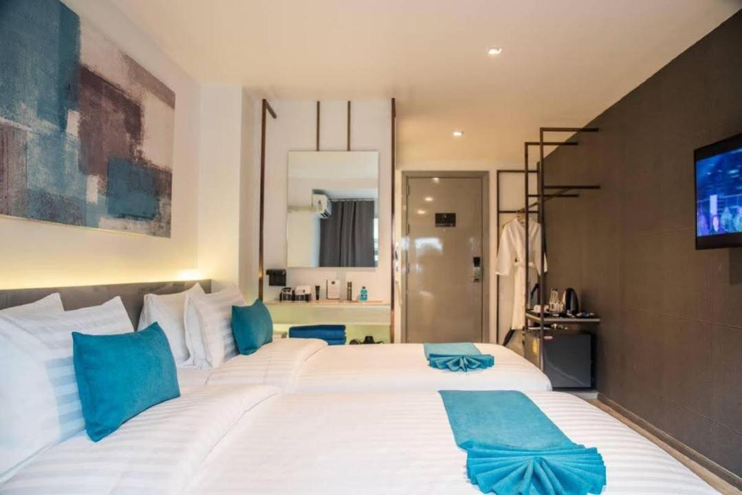 Sora Hotel Silom Bangkok Esterno foto