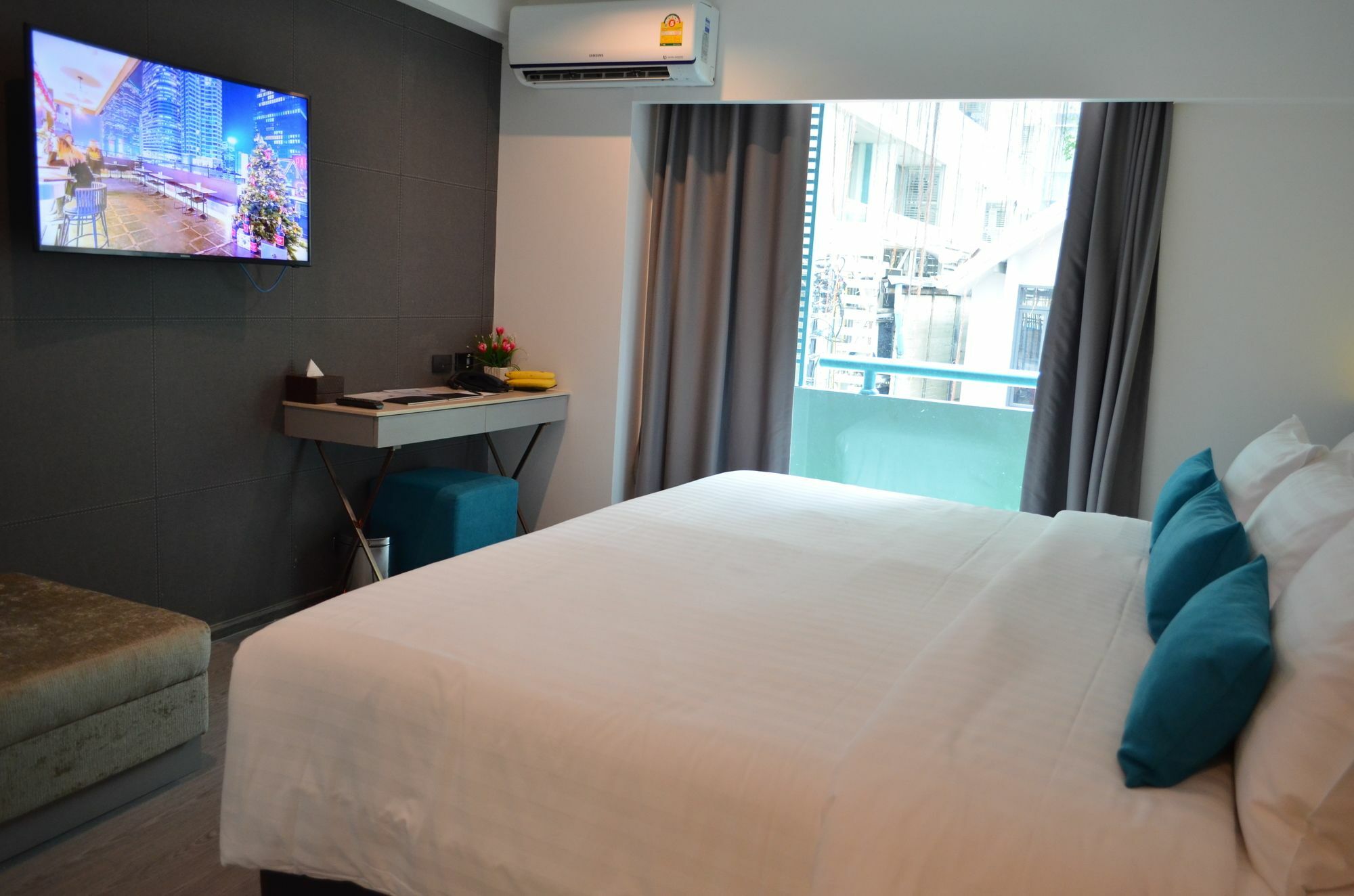 Sora Hotel Silom Bangkok Esterno foto
